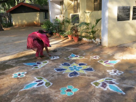 Rangoli (figuren van gekleurd poeder)